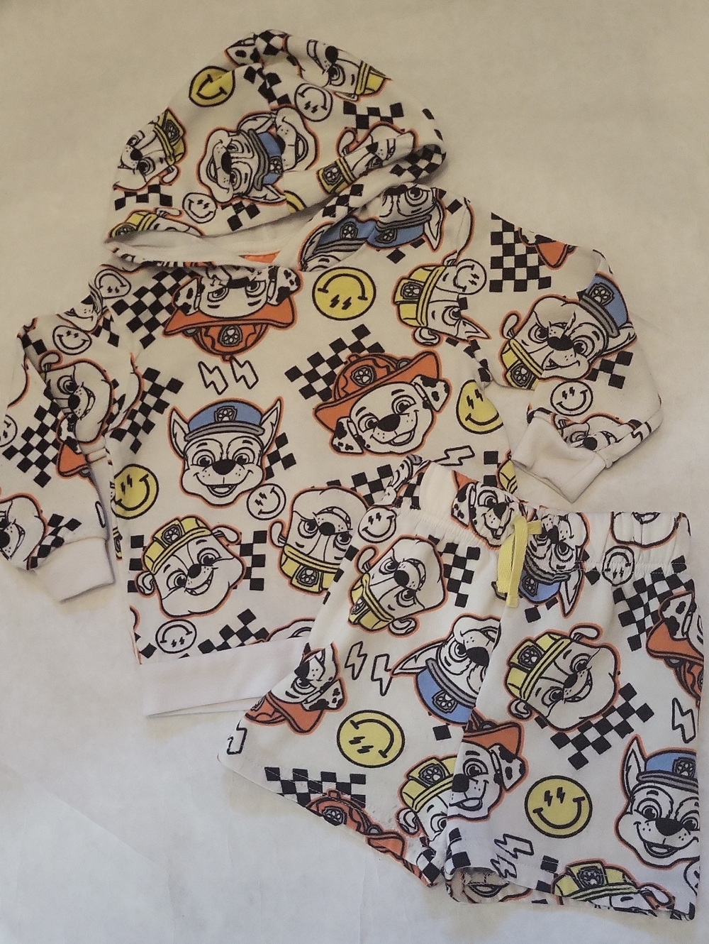 Nickelodeon white Paw Patrol hoodie & shorts set